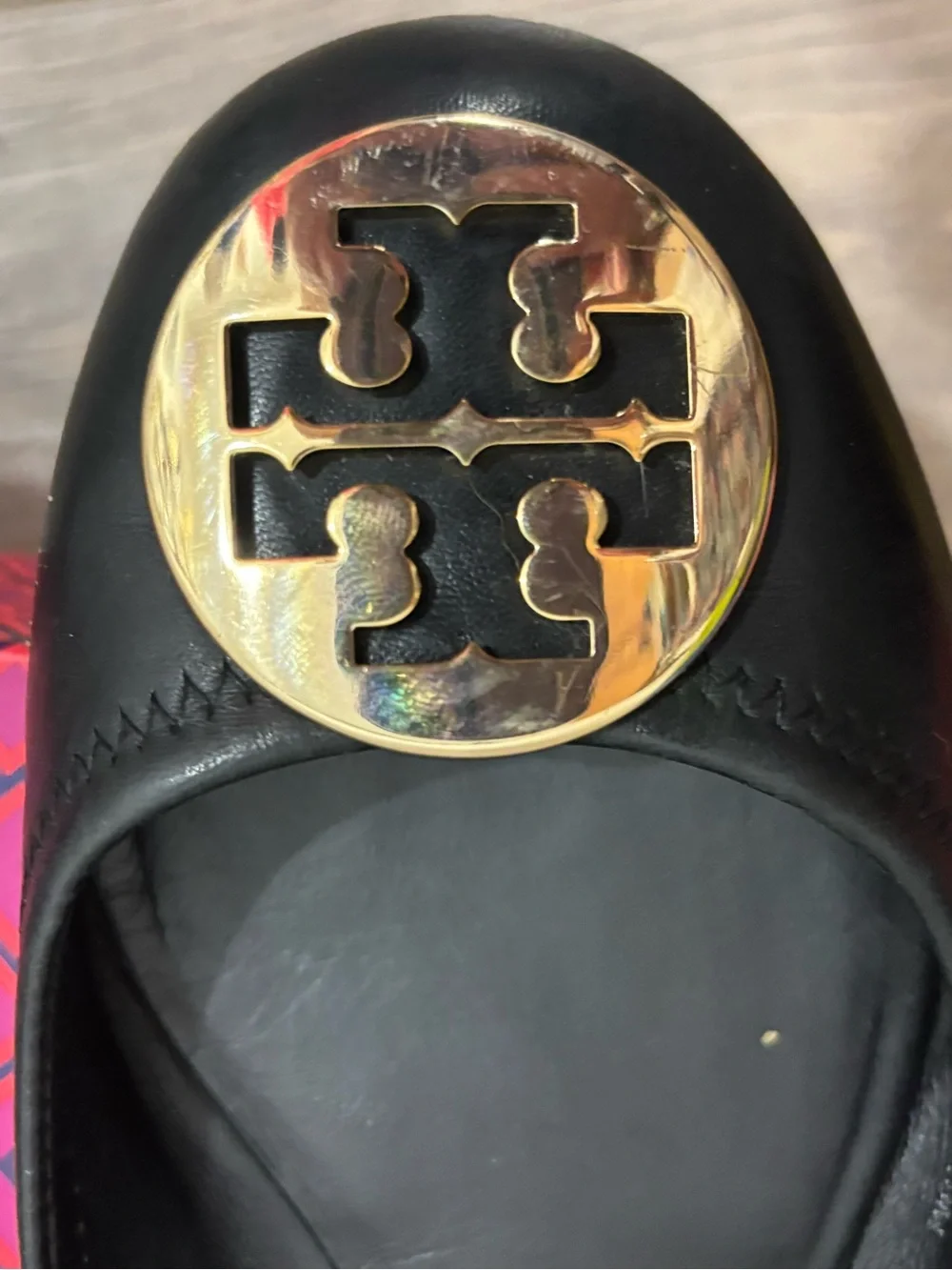 Tory Burch Black Leather. Ballet Flats with Gold Logo Medallion. Size 8
